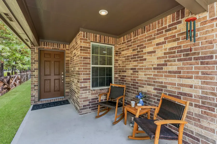 201 Flaxen Chestnut, The Woodlands, TX 77382 - #2