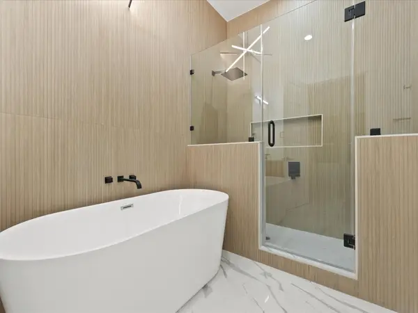 6637 Katarani Drive, Houston, TX 77091