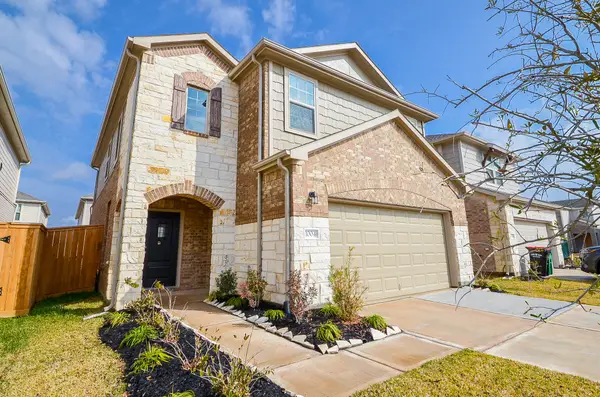 1004 Laguna Cove Drive, Katy, TX 77493