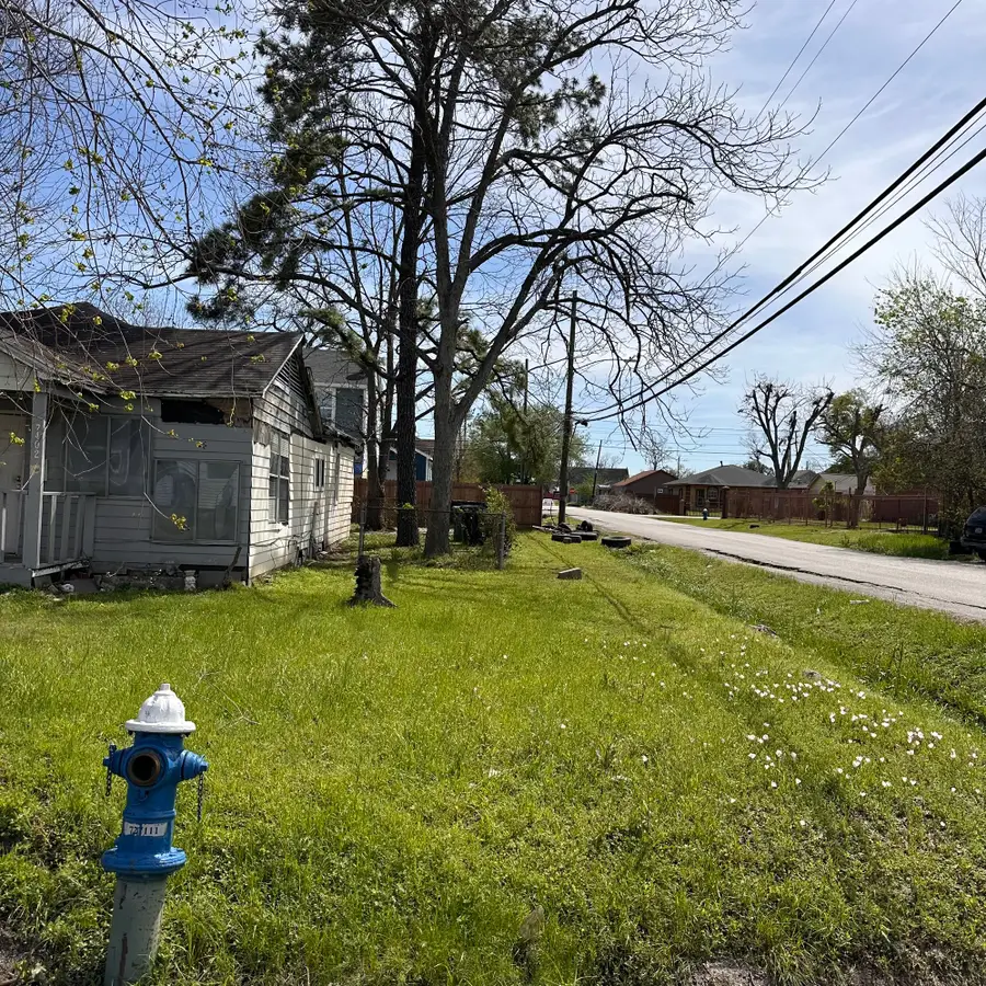 7402 Amarillo Street, Houston, TX 77020 - #3