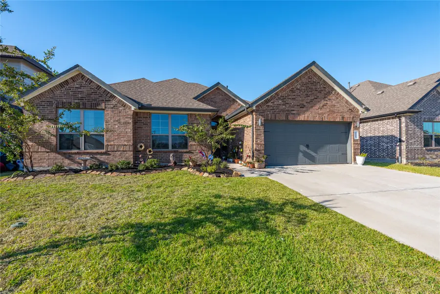 815 Maplewood Drive, League City, TX 77573 - Image #2