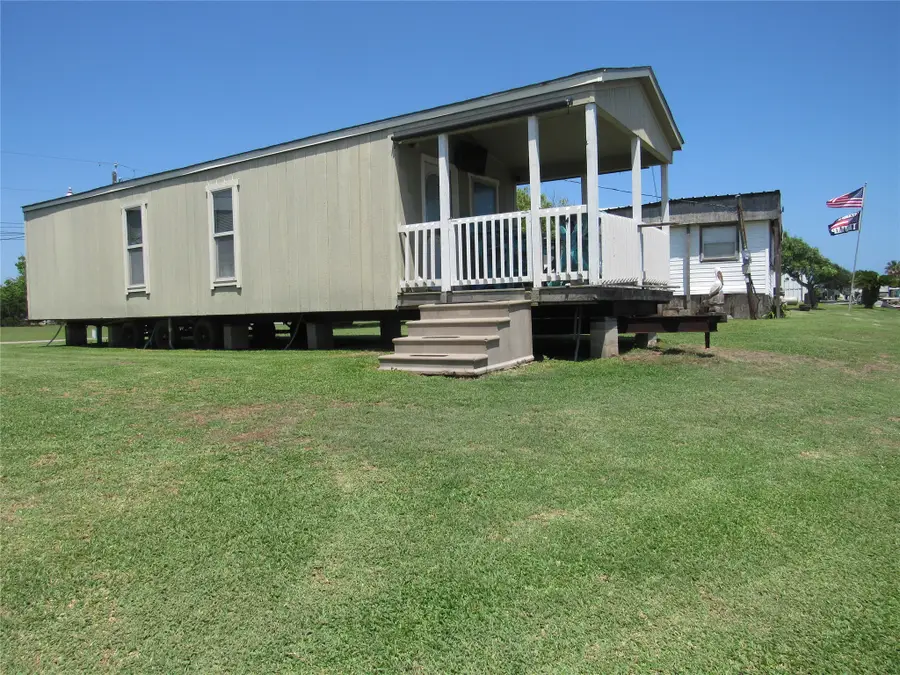 961 County Road 202, Sargent, TX 77414 - #2