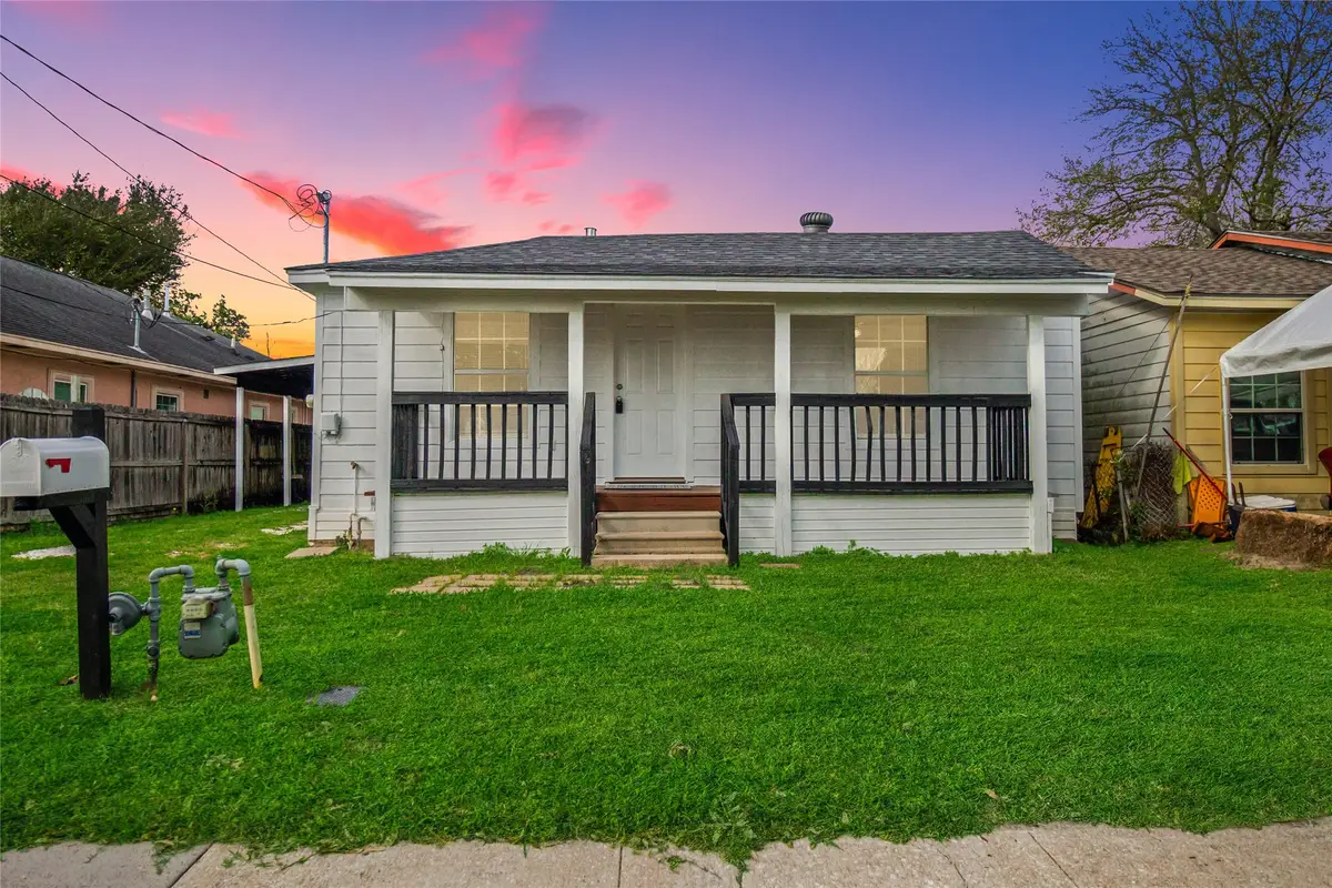 2701 Almendares Avenue, Pasadena, TX 77506 - #1