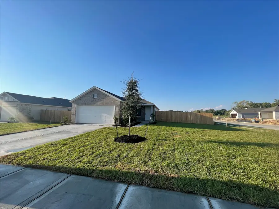 2608 Patriot Run, Bay City, TX 77414 - #2