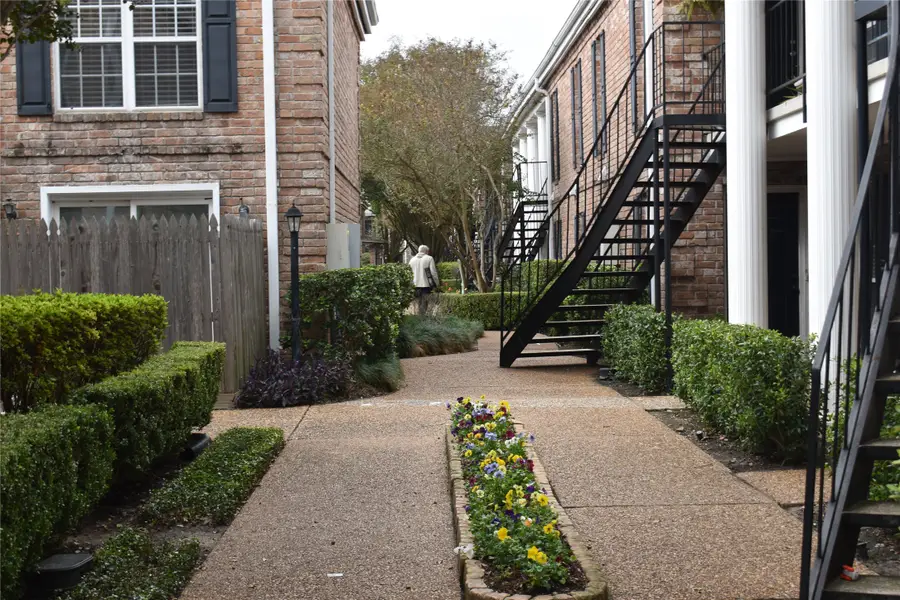 6402 Del Monte Drive #54, Houston, TX 77057 - Image #2