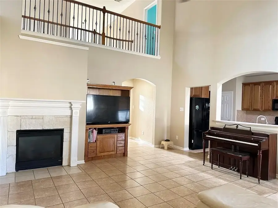 3723 Tumbling Falls Drive, Manvel, TX 77578 - #2