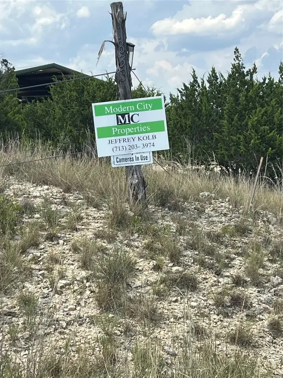 1833 W Broad Oak Drive Drive, Bandera, TX 78003