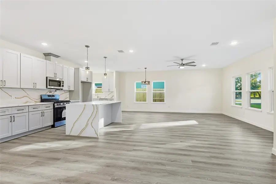 2315 Cedar Street, Pearland, TX 77581 - Image #2