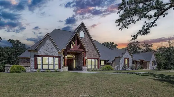 10682 Commonwealth Drive, Iola, TX 77861