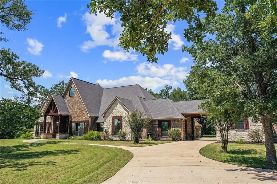 10682 Commonwealth Drive, Iola, TX 77861 - #2