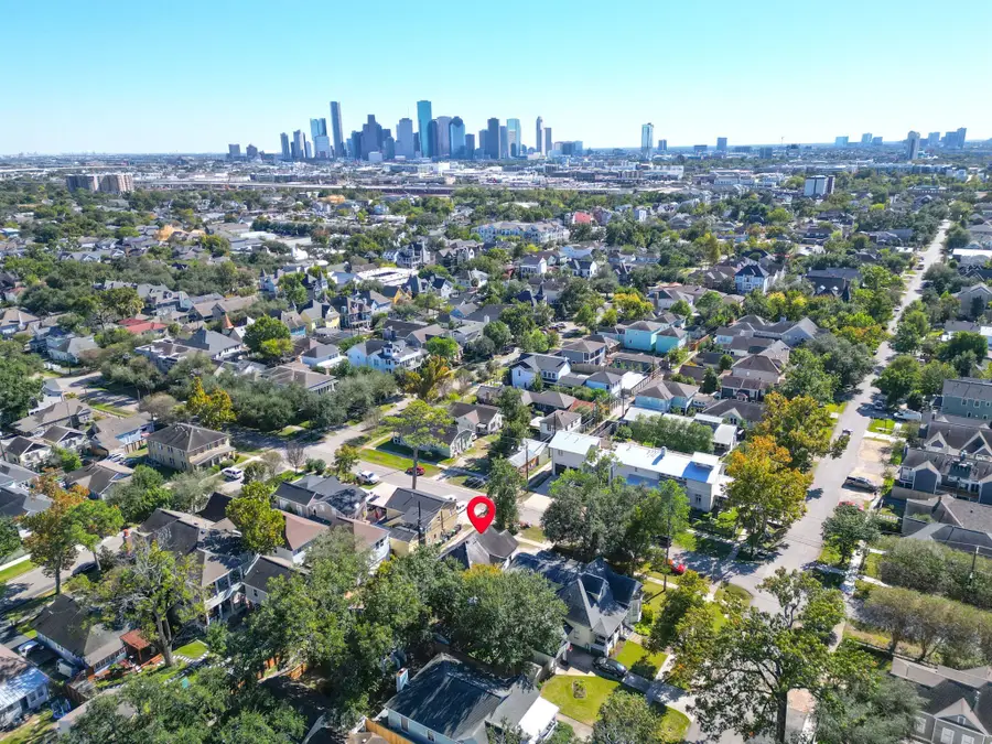 403 E 8th Street, Houston, TX 77007 - Image #2