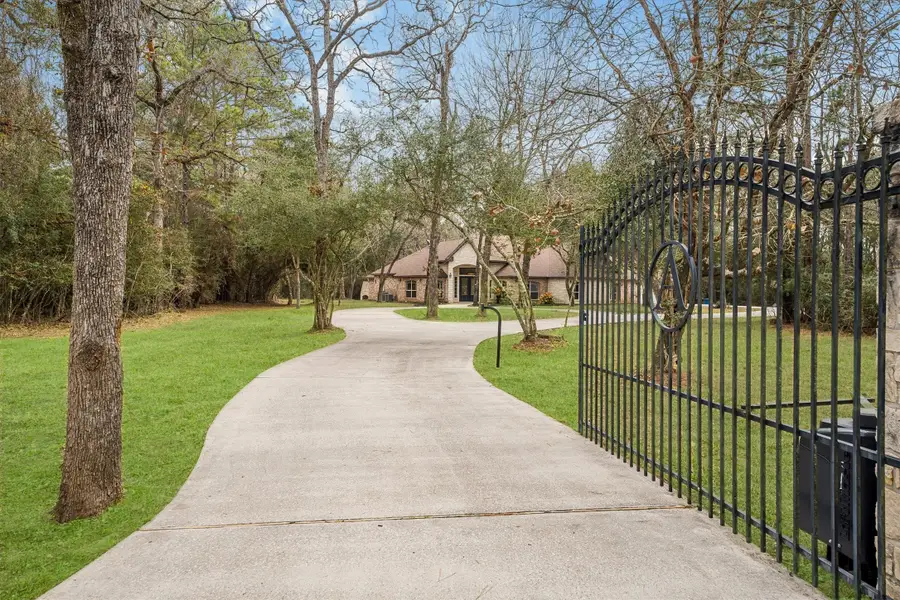 111 Whispering Meadow, Magnolia, TX 77355 - #3