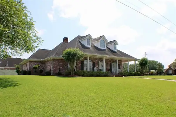 7695 Cobblestone Terrace, Lumberton, TX 77657