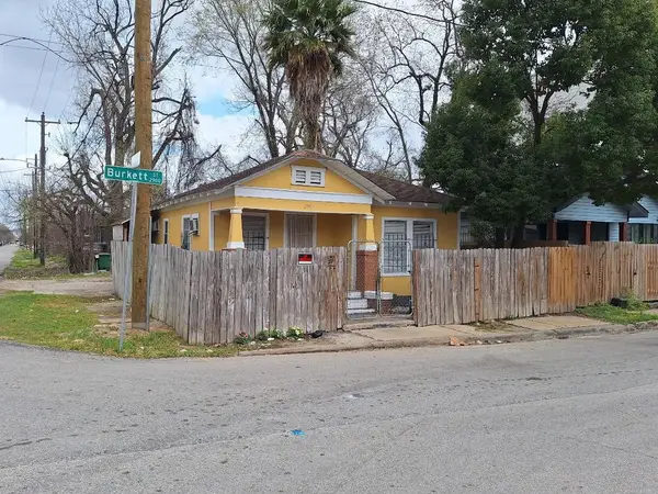 2901 Burkett Street, Houston, TX 77004