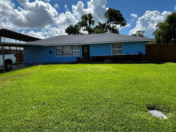 3163 Roe Drive, Houston, TX 77087