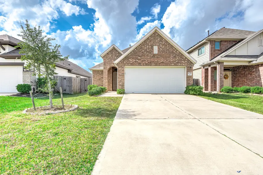 8738 Trenton Landing Lane, Richmond, TX 77407 - Image #2