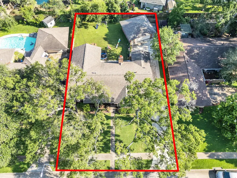 426 Shadow Creek Drive, El Lago, TX 77586 - #2