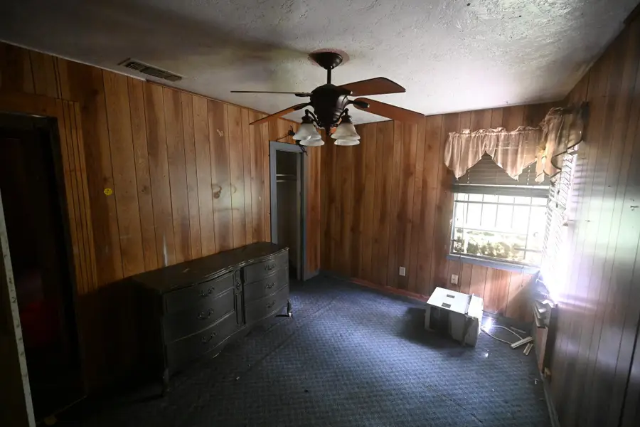 6022 Belarbor Street, Houston, TX 77033 - Image #3