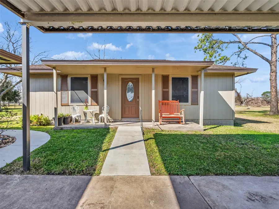 1348 Gifford Road, Angleton, TX 77515 - #2