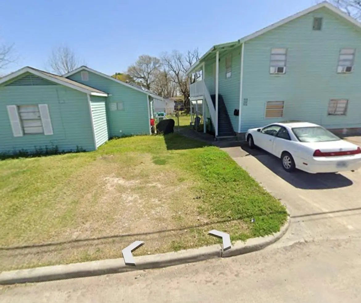 902 Thomas Avenue, Pasadena, TX 77506 - #1