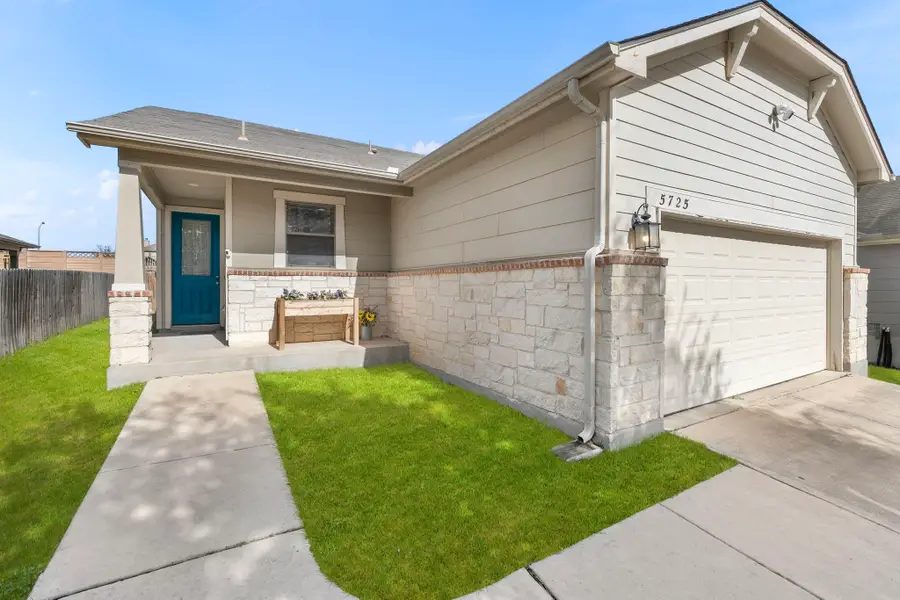 5725 Maxfli Drive, Schertz, TX 78108 - #3