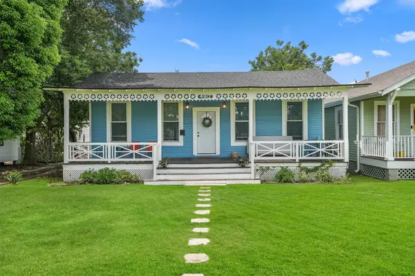 4912 Avenue R, Galveston, TX 77551