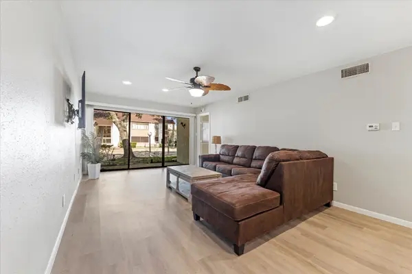 12100 Melville Drive #4, Montgomery, TX 77356