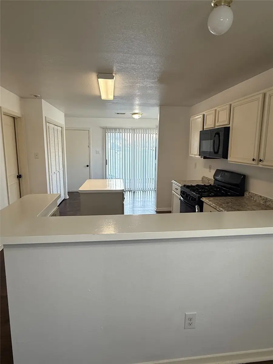 1639 Nichole Woods Drive, Houston, TX 77047 - Image #2