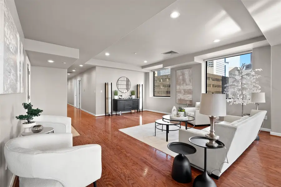 914 Main Street #1902, Houston, TX 77002 - #3