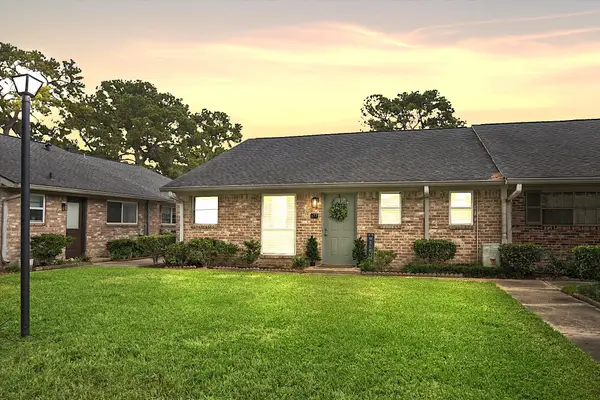 177 W Tri Oaks Lane #177, Houston, TX 77043