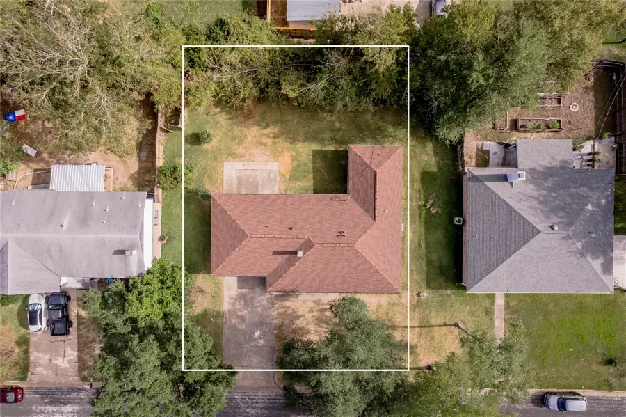 2015 Avenue T, Huntsville, TX 77340 - Image #2