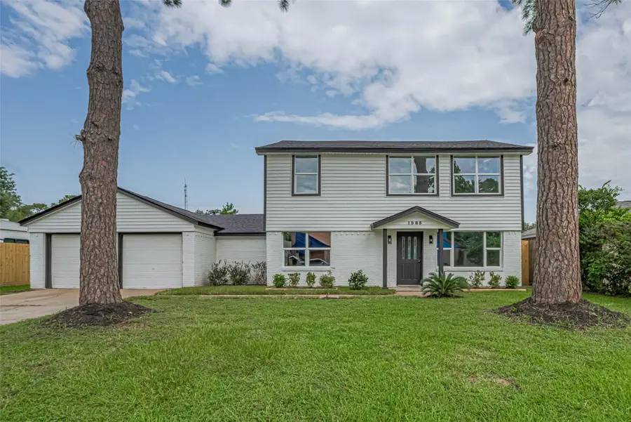 1985 Sherwood Forest Street, Houston, TX 77043 - Image #2