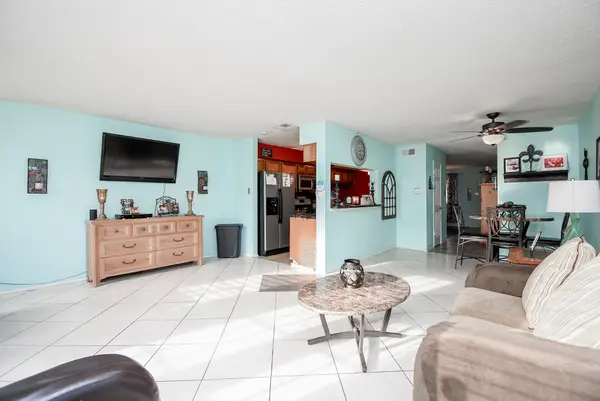 6428 Kentwick Drive #24/5, Houston, TX 77084