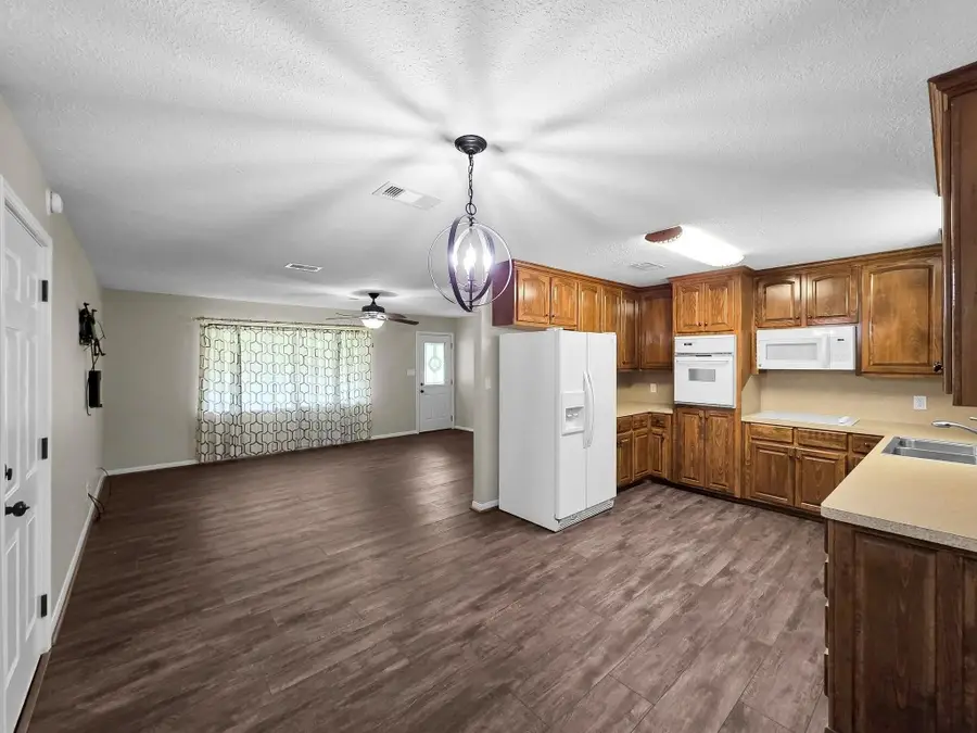 9344 Us Highway 69 Highway S, Warren, TX 77664 - #2