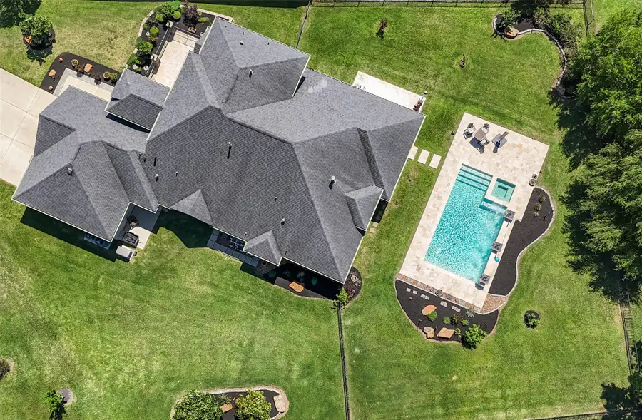 5924 Oak Leaf Court, Conroe, TX 77304 - Image #2