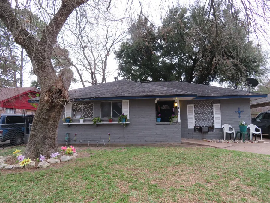 827 Marcolin Street, Houston, TX 77088 - Image #3