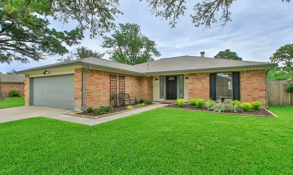 19518 Gladewater Drive, Tomball, TX 77375