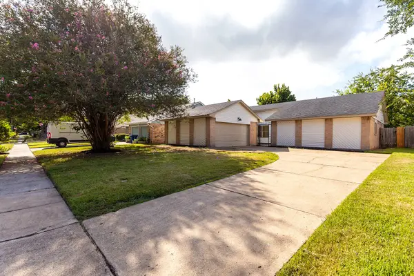 16003 Cerca Blanca Drive, Houston, TX 77083