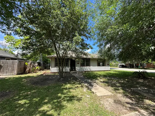 12125 Palmbeach Street, Houston, TX 77034