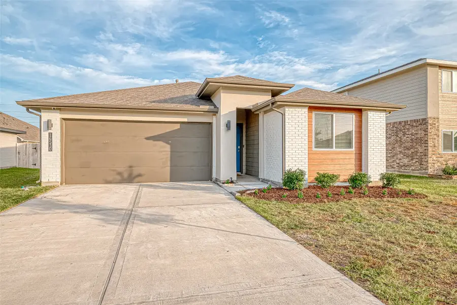 14530 Rain Tree Drive, Baytown, TX 77523 - Image #2