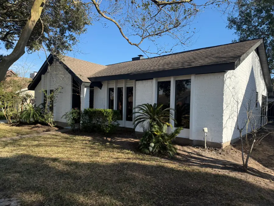 10130 Sagedale Drive, Houston, TX 77089 - Image #3