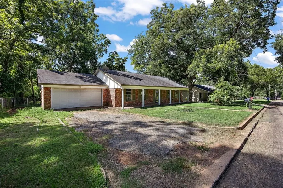 207 E Homewood Drive, Crockett, TX 75835 - #2