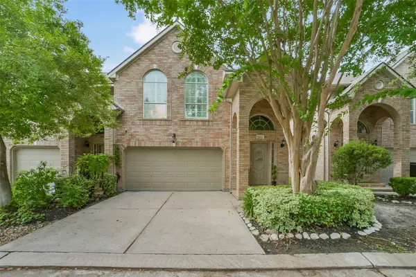 7539 S Linpar Court, Houston, TX 77040