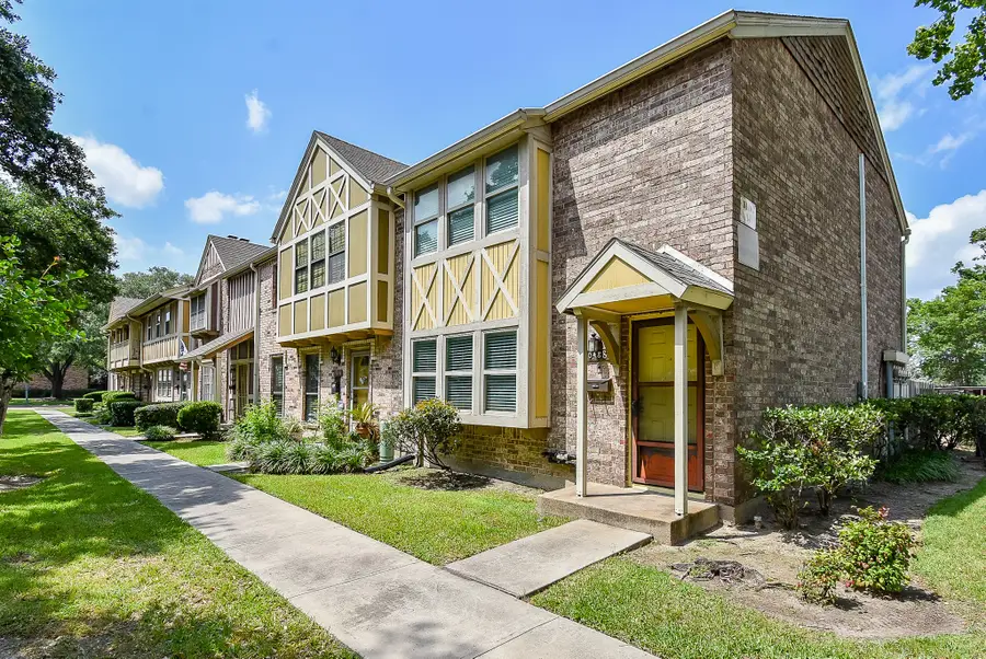 10488 Hammerly Boulevard #81, Houston, TX 77043 - #2