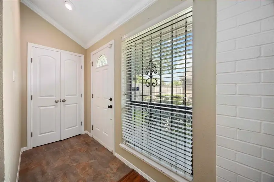 13882 Hollowgreen Drive #810, Houston, TX 77082 - Image #3