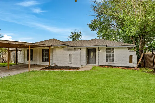 8834 Brackley Lane, Houston, TX 77088