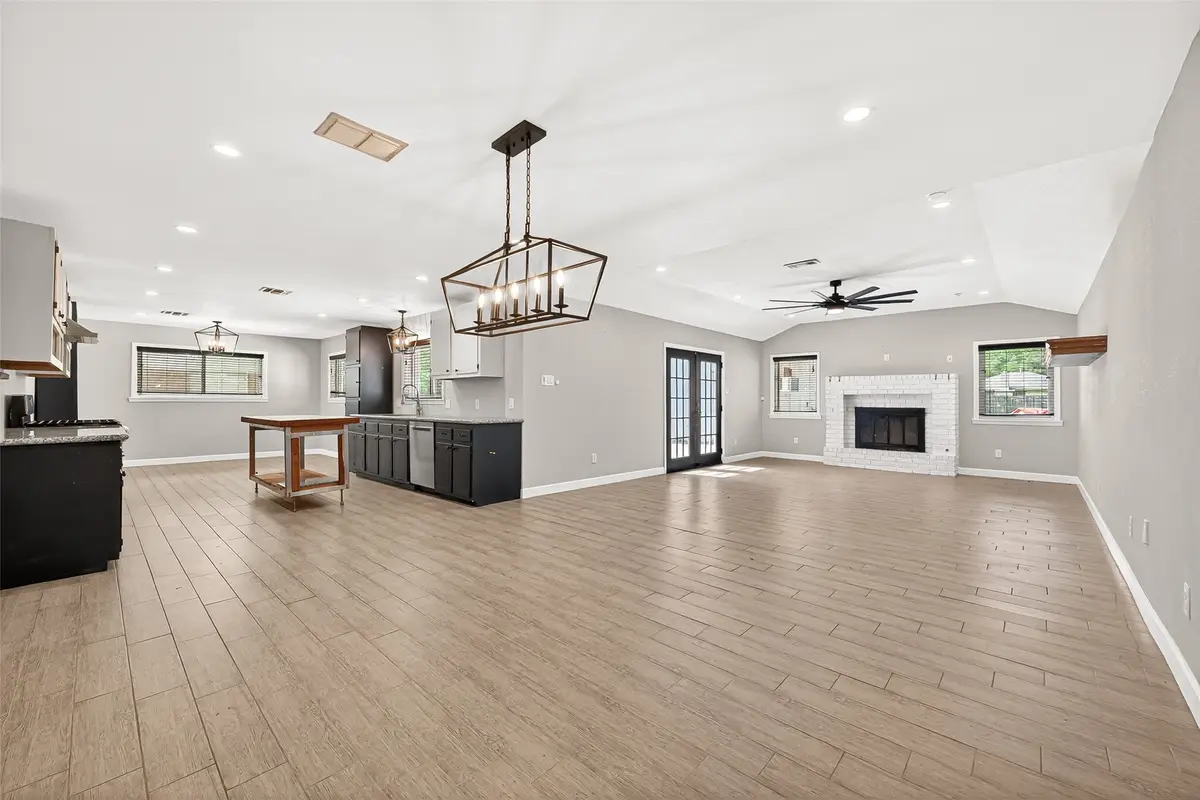 809 Bernard Avenue, Rosenberg, TX 77471 - #1