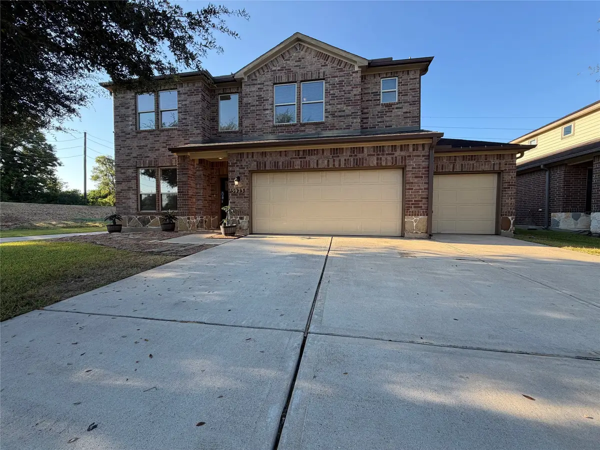 5923 Carnaby Lane, Rosenberg, TX 77471 - #1