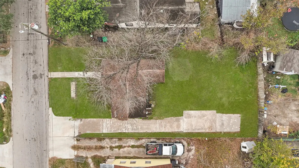 7427 Texarkana Street, Houston, TX 77020 - Image #1