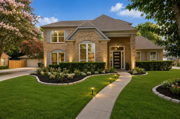 8919 Crazy Horse Trail, Houston, TX 77064